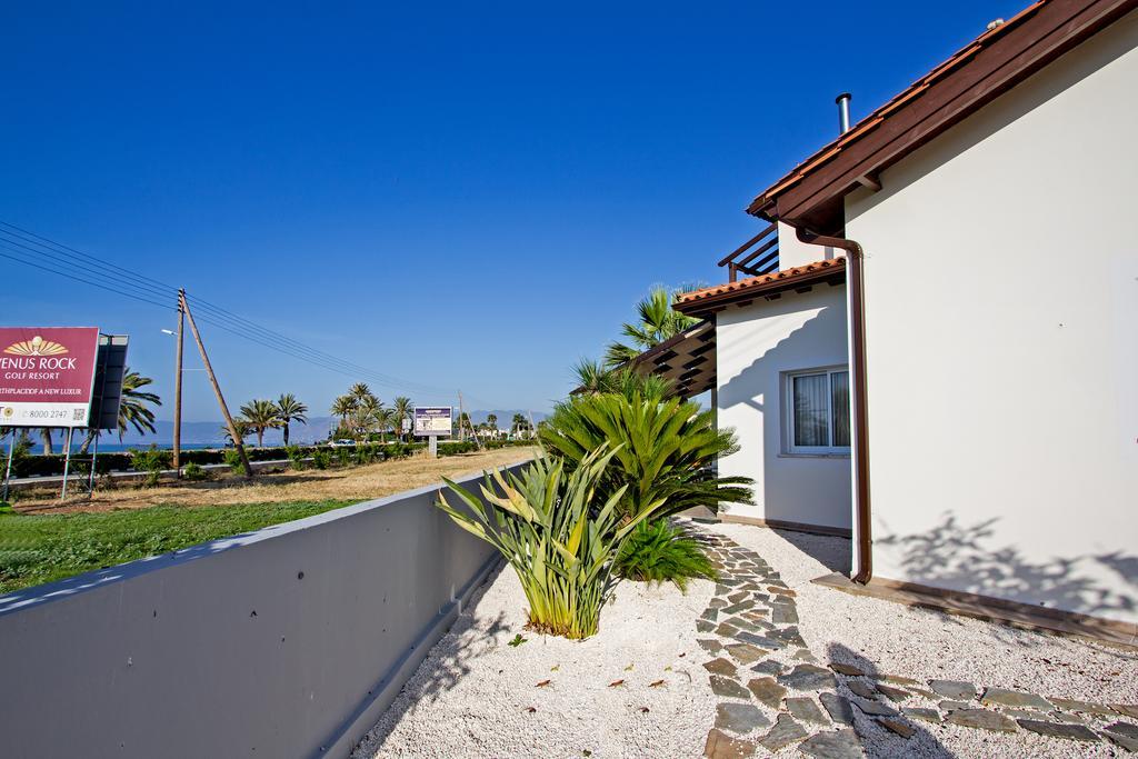 G&E Beach Apartments Polis Eksteriør bilde